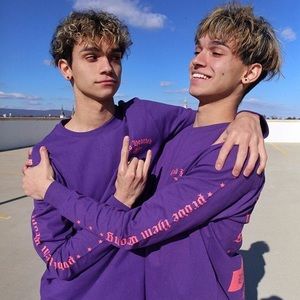 Meet your Posher, Dena